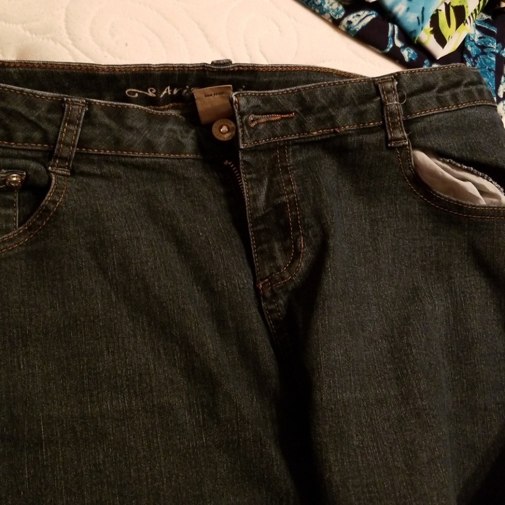 Jeans - Picture 3 of 3